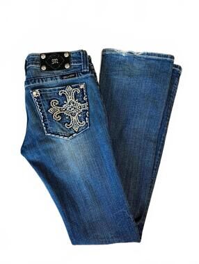 Miss Me Women's Bootcut Jeans Size 27 Blue Denim Embroidered Back Pockets